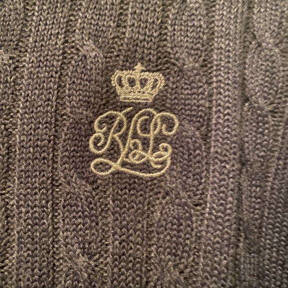 Women’s Gray Ralph Lauren Sweater - Picture 4 of 5